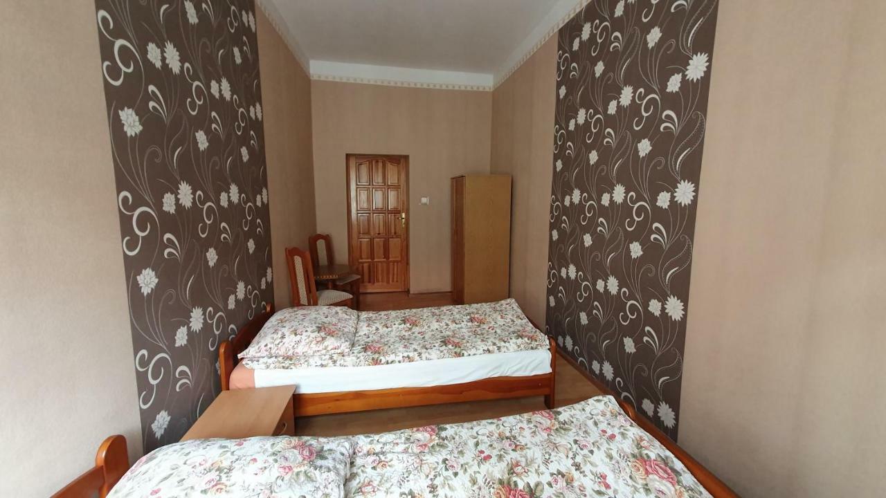 Pokoje Do Wynajecia Piastowska Międzyrzecz Exteriör bild