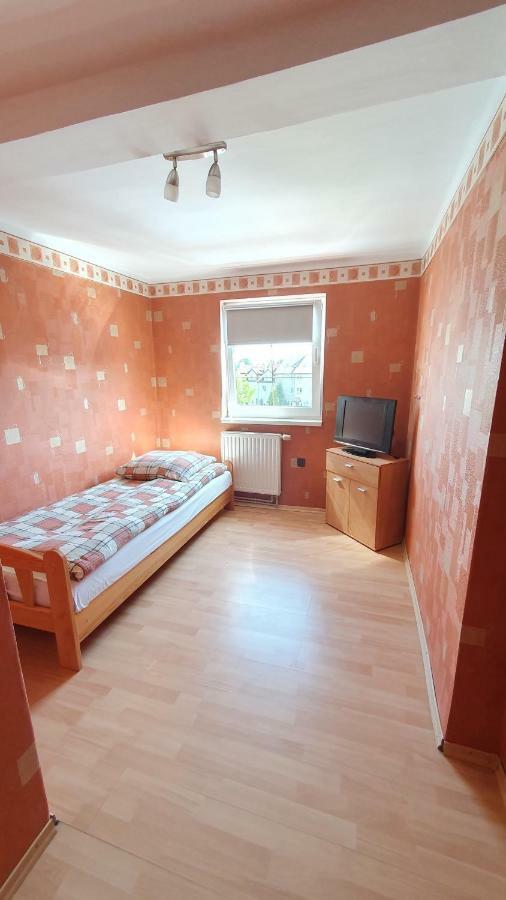 Pokoje Do Wynajecia Piastowska Międzyrzecz Exteriör bild